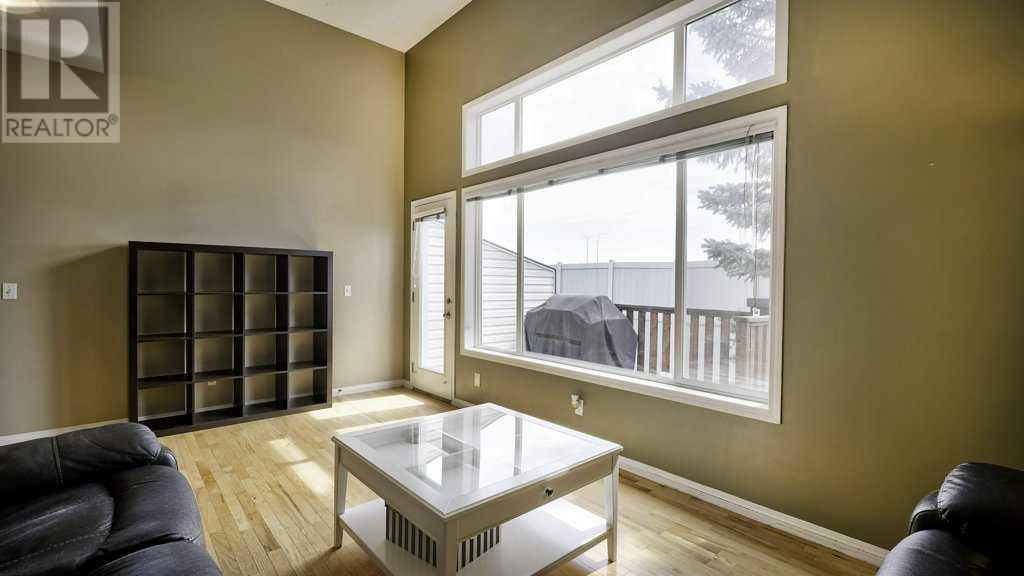 151 Copperfield Lane Se, Calgary, Alberta  T2Z 4S9 - Photo 3 - A2218962