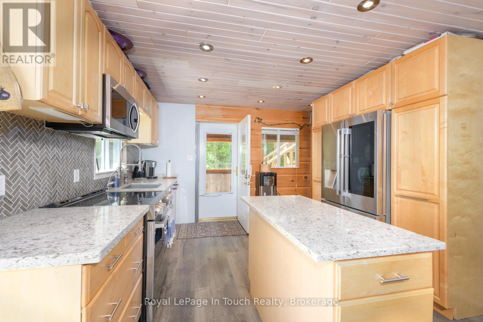 2804 Janes Lane, Severn, Ontario  L0K 1E0 - Photo 21 - S12180570