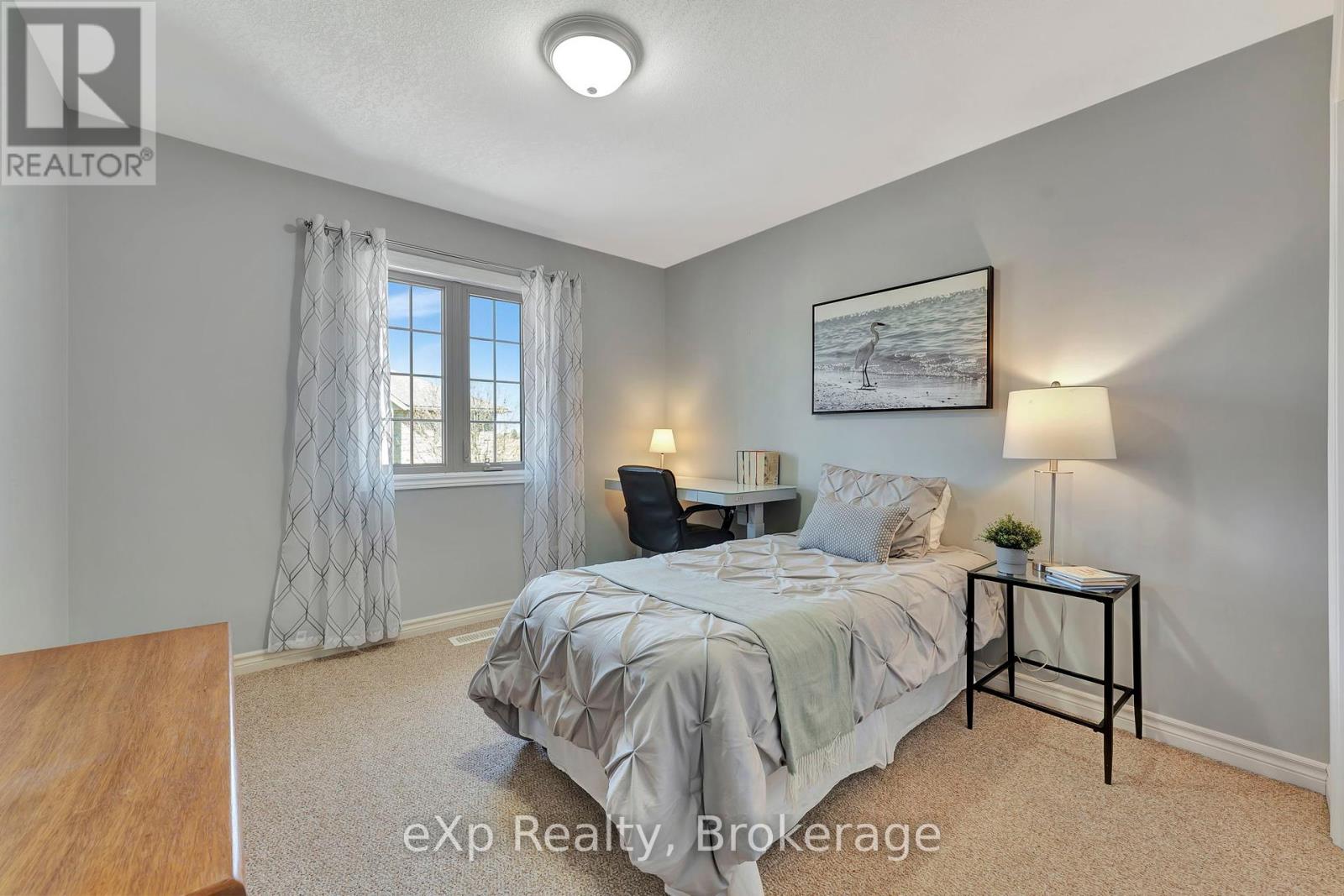 D2 - 12 Brantwood Park Road, Brantford, Ontario  N3P 1G2 - Photo 18 - X12180592