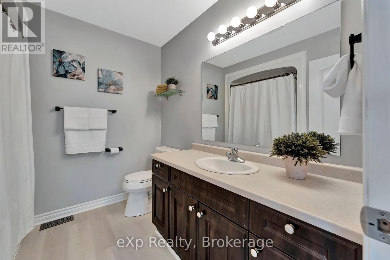 D2 - 12 Brantwood Park Road, Brantford, Ontario  N3P 1G2 - Photo 20 - X12180592