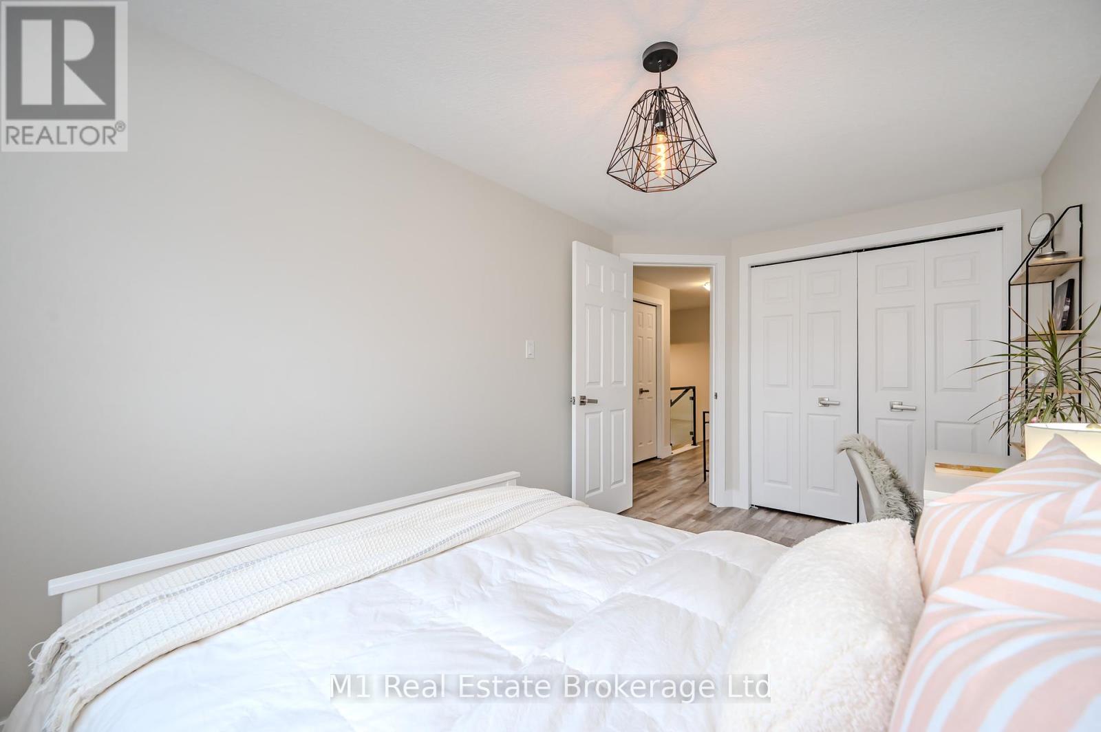 155 Stephanie Drive, Guelph, Ontario  N1K 1X7 - Photo 24 - X12180593