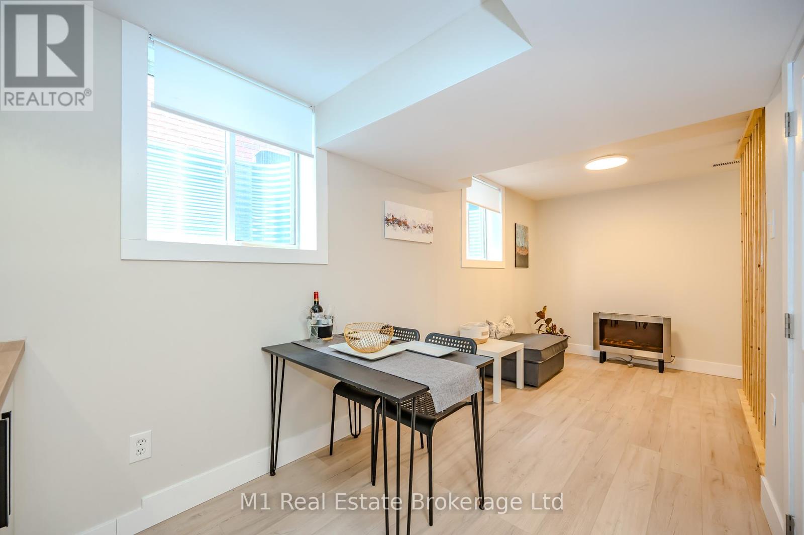 155 Stephanie Drive, Guelph, Ontario  N1K 1X7 - Photo 31 - X12180593
