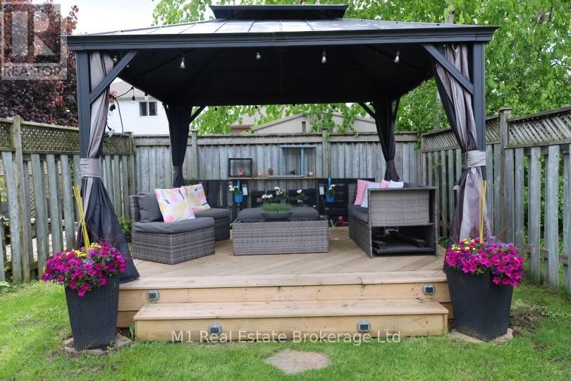 155 Stephanie Drive, Guelph, Ontario  N1K 1X7 - Photo 39 - X12180593