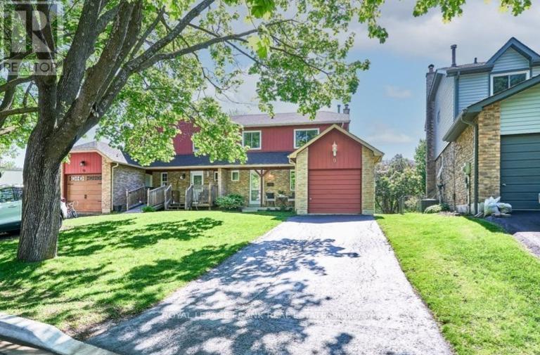 9 BEECROFT COURT, Whitby, Ontario