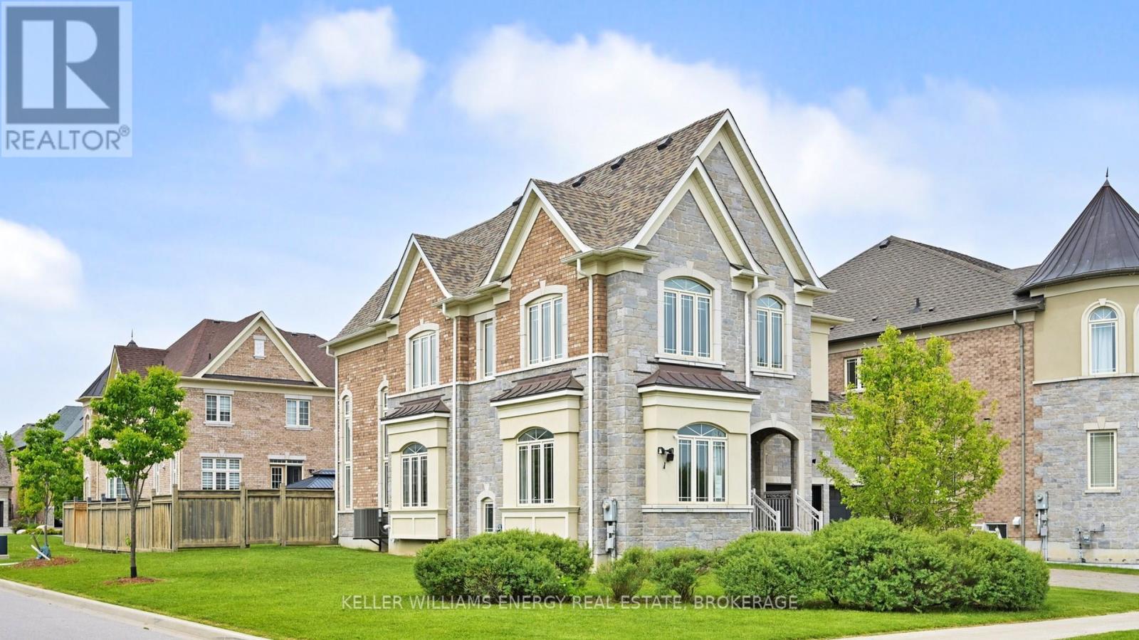 Property at 125 CHESNEY CRESCENT image 2