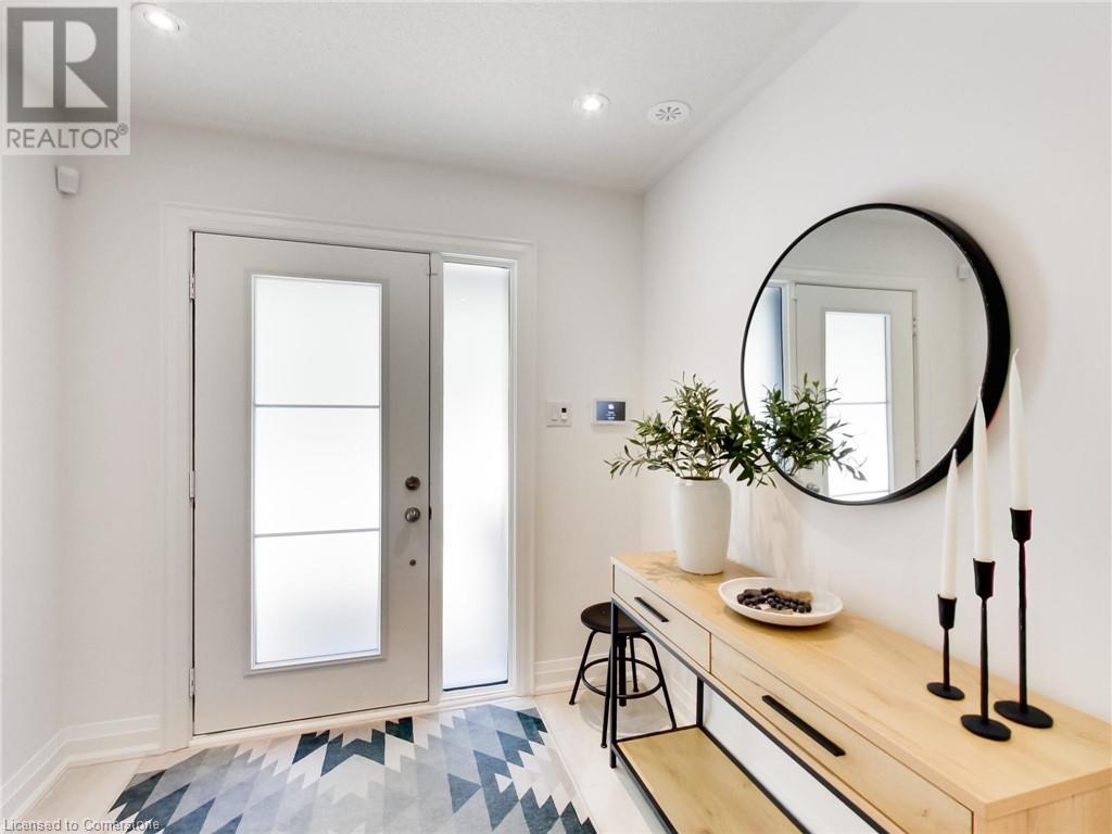 2071 Ghent Avenue Unit# 2, Burlington, Ontario  L7R 1Y4 - Photo 5 - 40729710