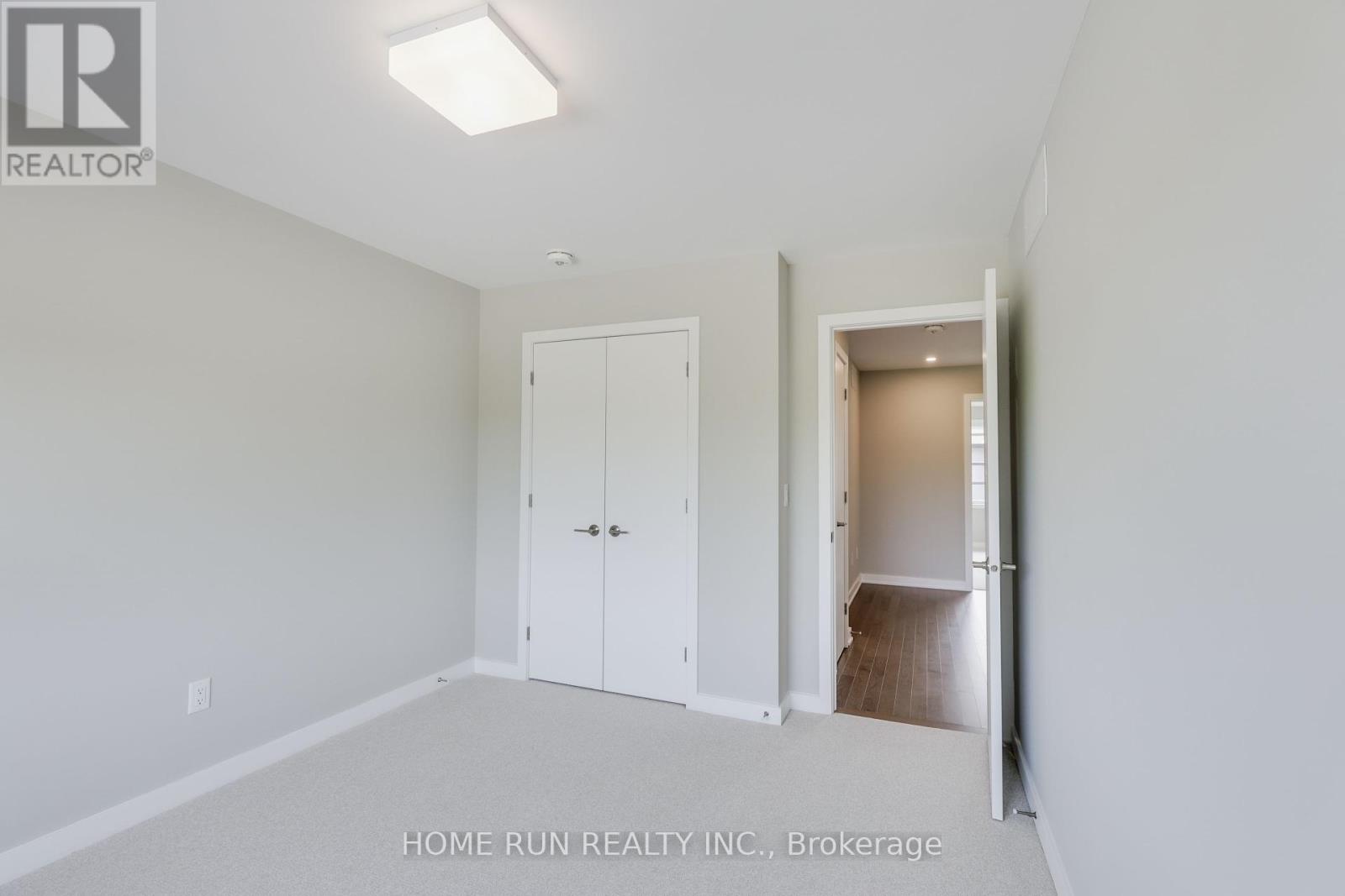 1064 Kitigan Grove, Ottawa, Ontario  K2K 0N7 - Photo 24 - X12180539