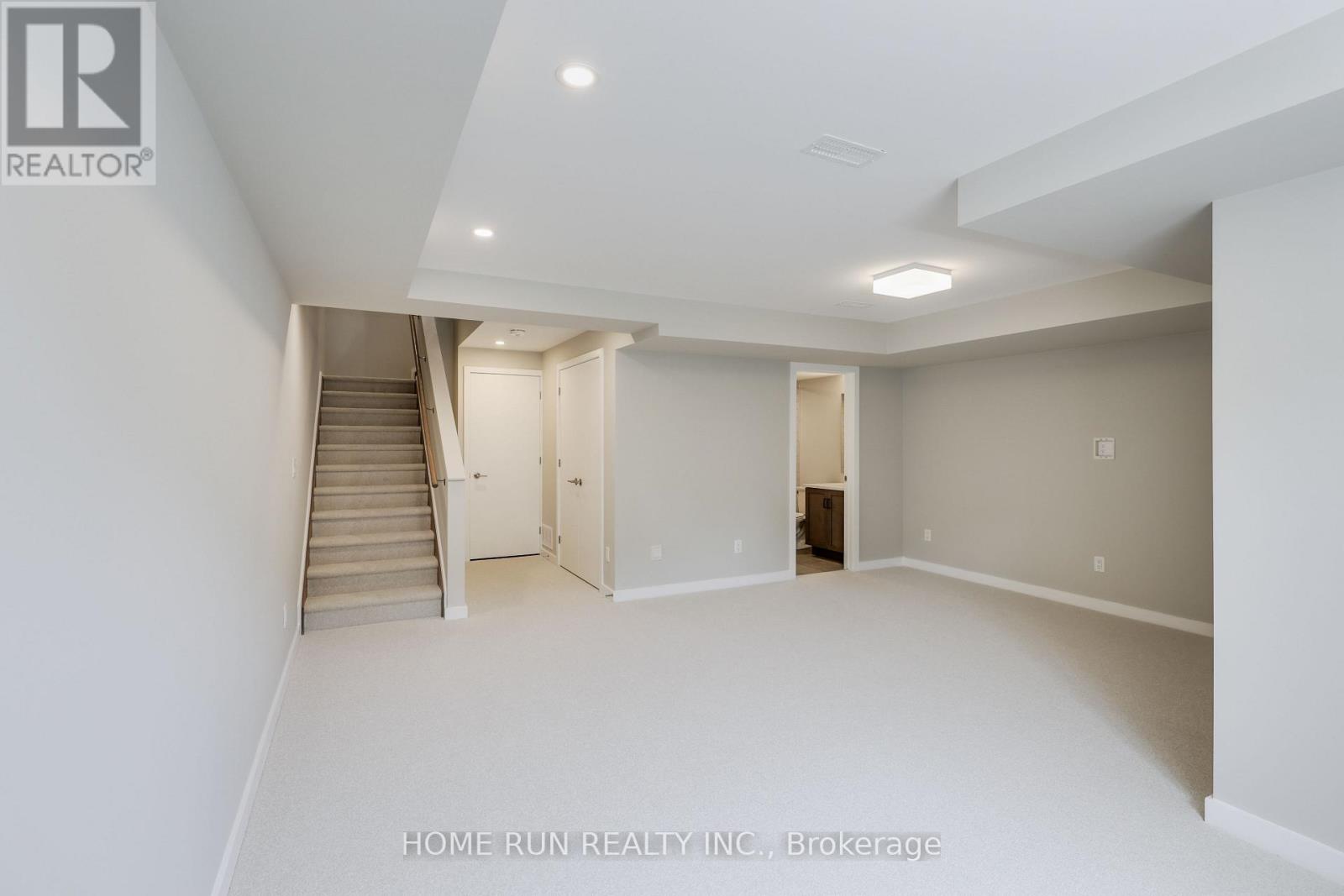 1064 Kitigan Grove, Ottawa, Ontario  K2K 0N7 - Photo 27 - X12180539