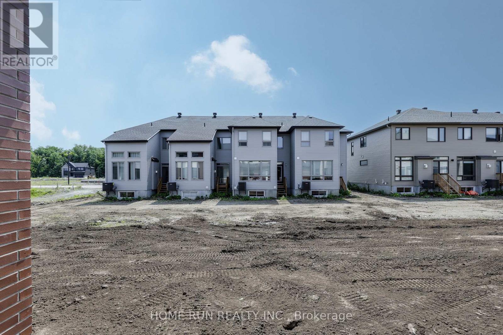 1064 Kitigan Grove, Ottawa, Ontario  K2K 0N7 - Photo 30 - X12180539