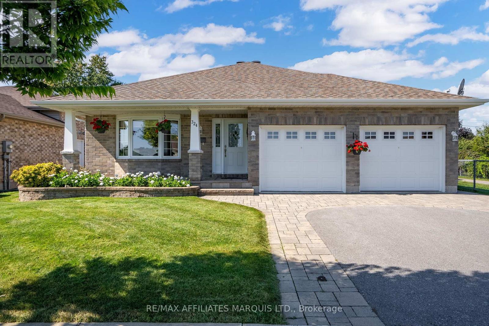 324 GLEN NORA DRIVE, Cornwall, Ontario