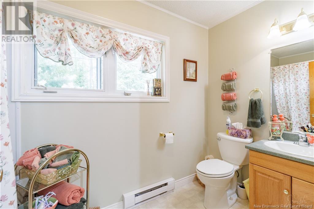 11 Lilac Crescent, Fredericton, New Brunswick  E3A 2G7 - Photo 15 - NB118345