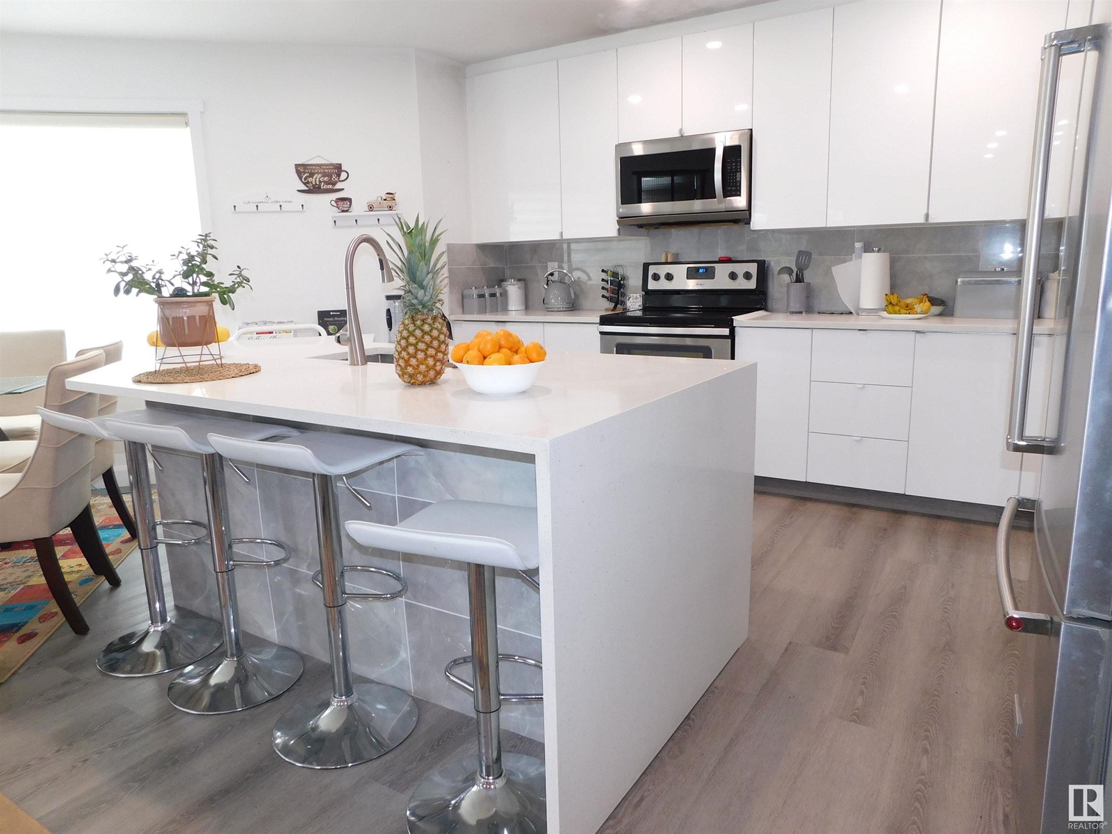 109 Hayward Cr Nw, Edmonton, Alberta  T6R 3G2 - Photo 4 - E4439042