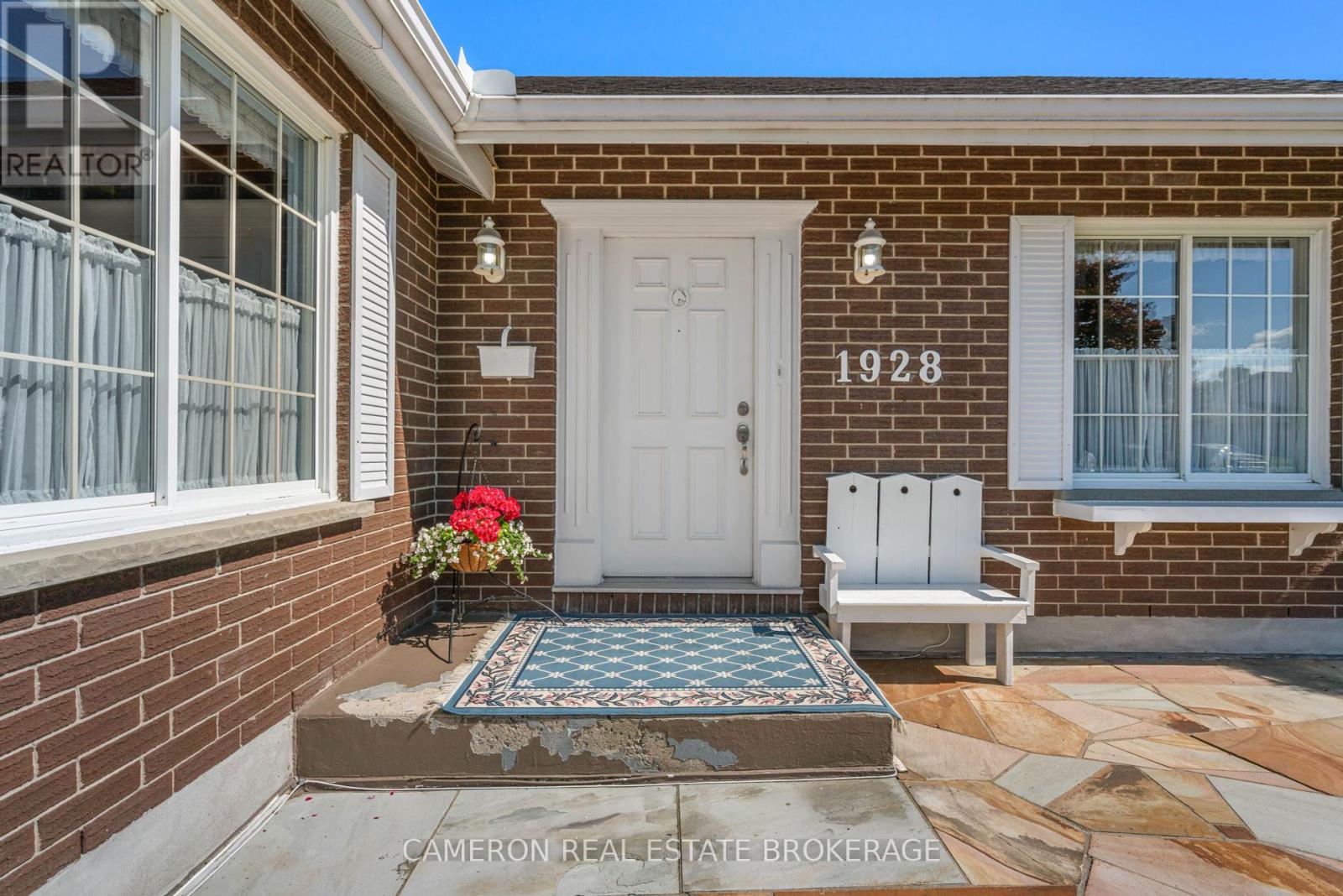Property at 1928 BELVEDERE CRESCENT image 2