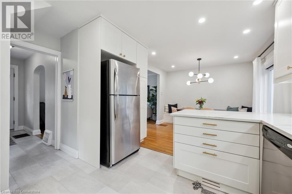 162 Moore Street S, Waterloo, Ontario  N2J 1X6 - Photo 15 - 40733492