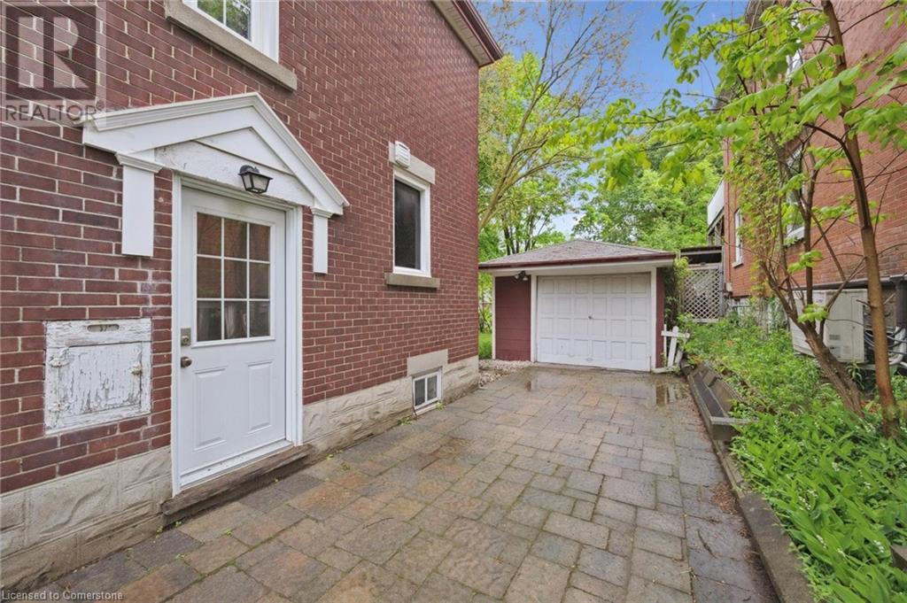 162 Moore Street S, Waterloo, Ontario  N2J 1X6 - Photo 33 - 40733492