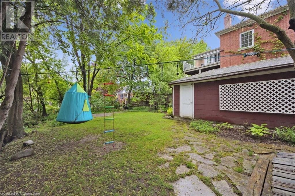 162 Moore Street S, Waterloo, Ontario  N2J 1X6 - Photo 36 - 40733492
