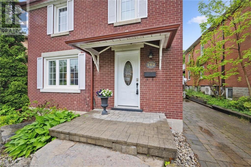 162 Moore Street S, Waterloo, Ontario  N2J 1X6 - Photo 5 - 40733492