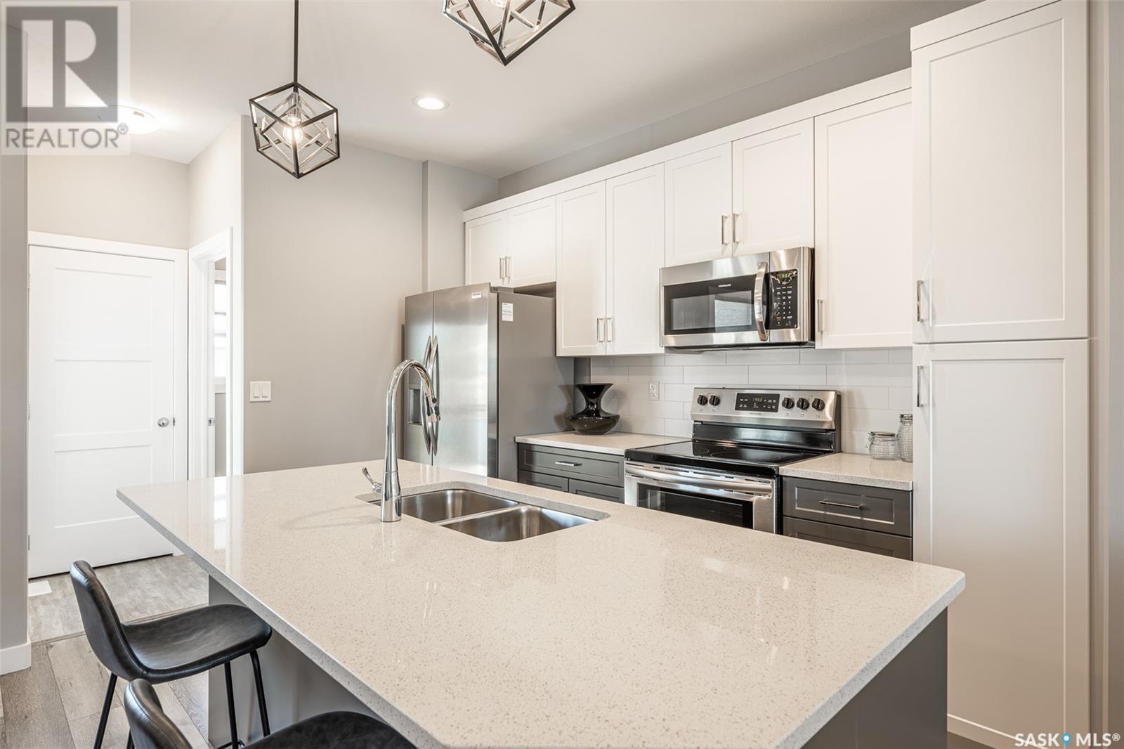 322 Cowessess Road, Saskatoon, Saskatchewan  S7V 1Y4 - Photo 3 - SK007523