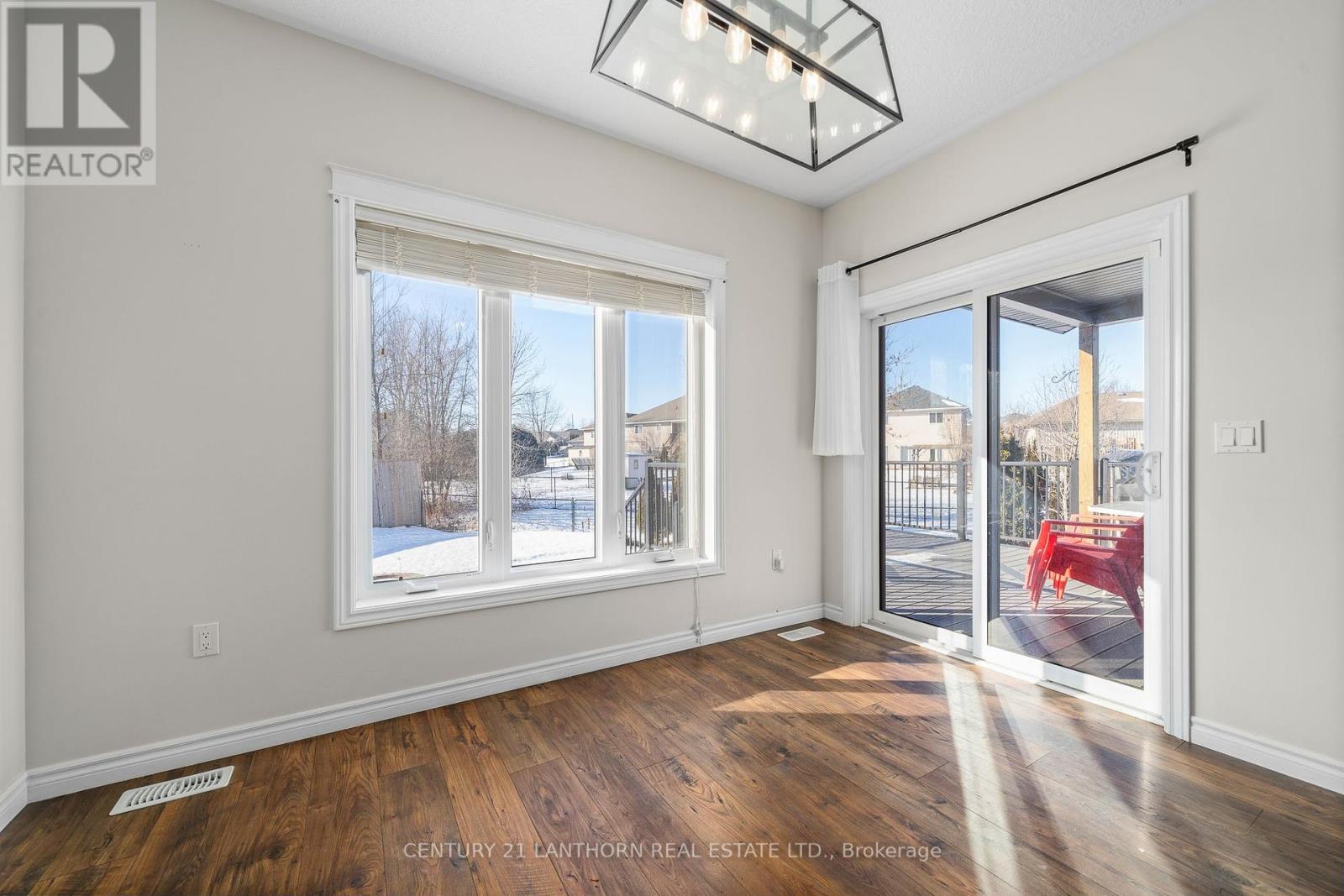 23 Glenwood Street, Quinte West, Ontario  K0K 2C0 - Photo 10 - X12180662