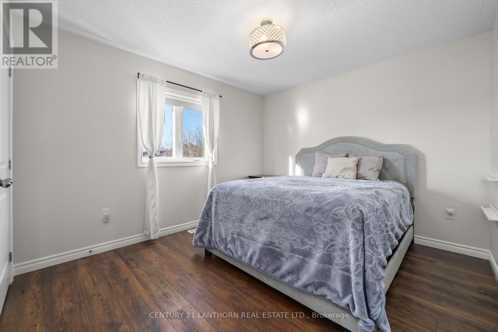 23 Glenwood Street, Quinte West, Ontario  K0K 2C0 - Photo 19 - X12180662