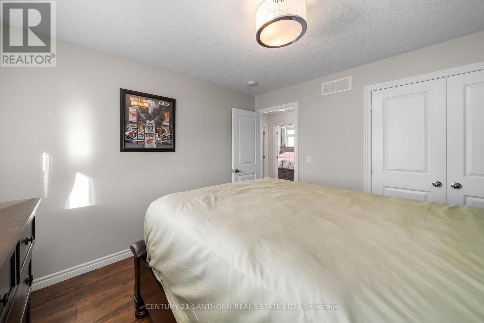 23 Glenwood Street, Quinte West, Ontario  K0K 2C0 - Photo 22 - X12180662