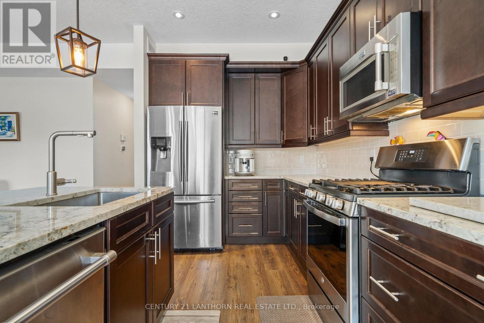 23 Glenwood Street, Quinte West, Ontario  K0K 2C0 - Photo 8 - X12180662