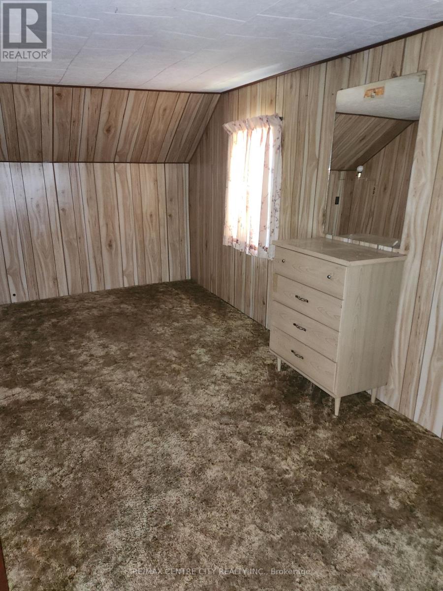 4587 Parkhouse Drive, Southwest Middlesex, Ontario  N0L 1M0 - Photo 10 - X12180624