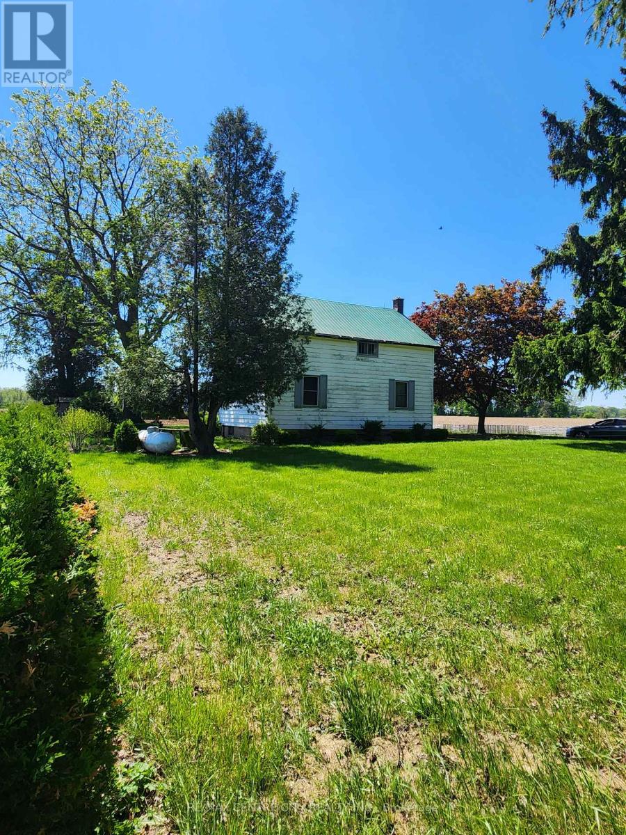 4587 Parkhouse Drive, Southwest Middlesex, Ontario  N0L 1M0 - Photo 2 - X12180624