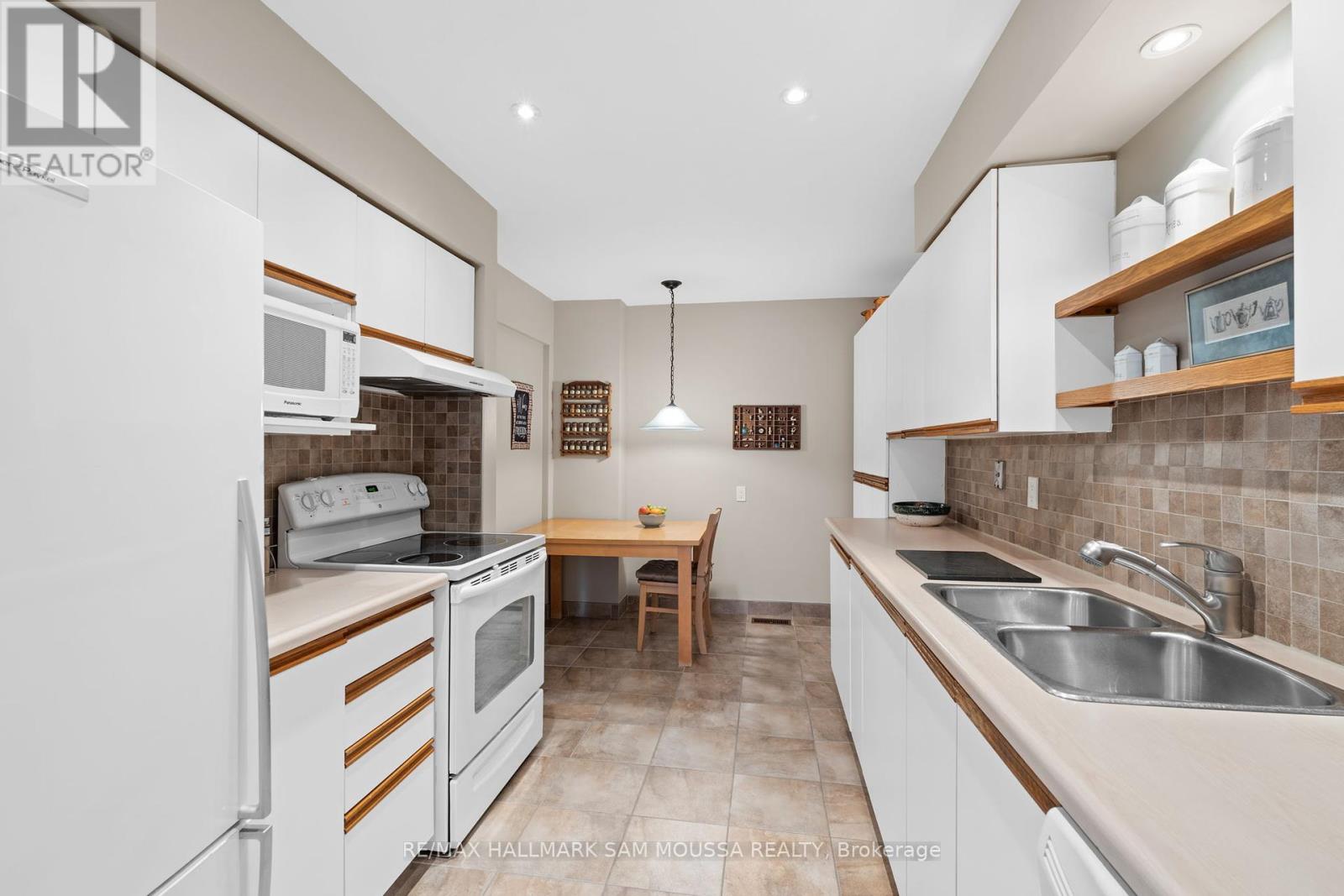 34 - 710 Coronation Avenue, Ottawa, Ontario  K1G 4G7 - Photo 14 - X12180626
