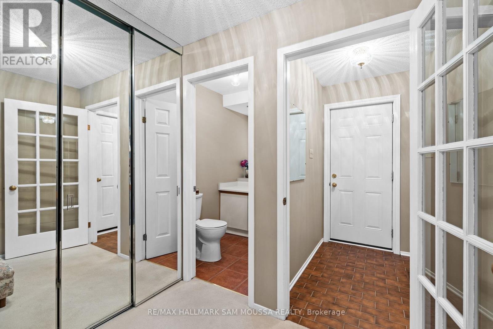 34 - 710 Coronation Avenue, Ottawa, Ontario  K1G 4G7 - Photo 5 - X12180626