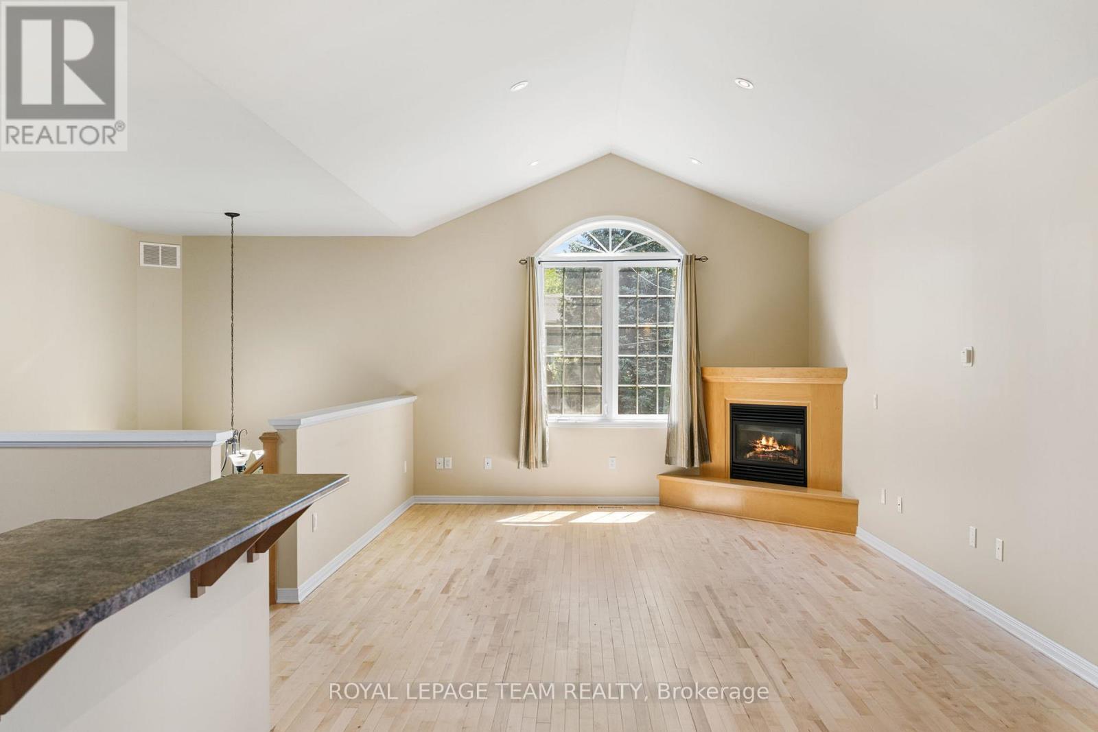 Property at 2911 AHEARN AVENUE image 4