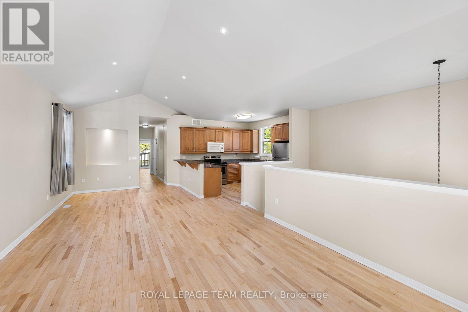 Property at 2911 AHEARN AVENUE image 5