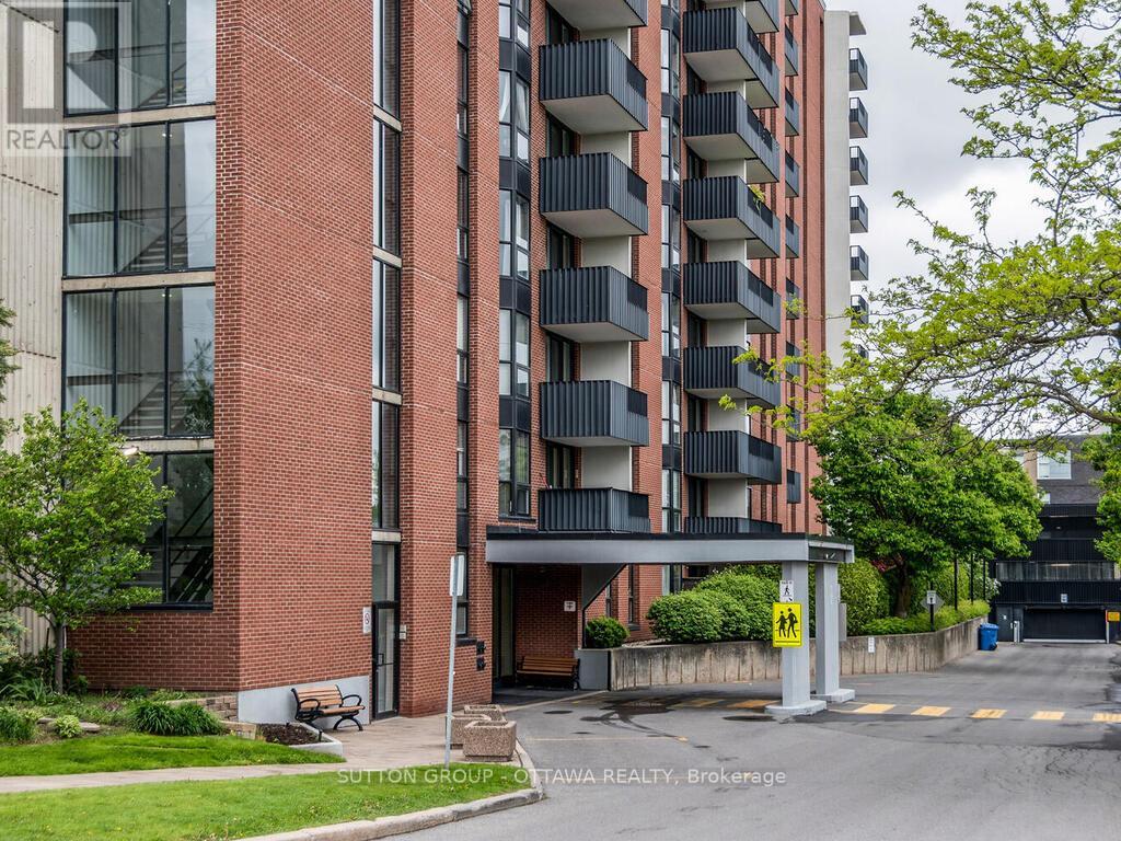 Property at 203 - 2951 RIVERSIDE DRIVE image 2