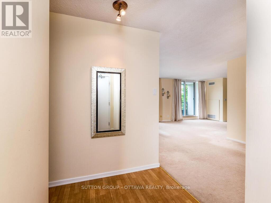 Property at 203 - 2951 RIVERSIDE DRIVE image 5