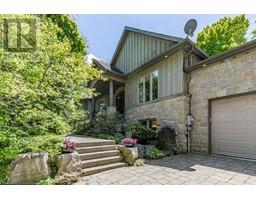 32 BROOKSIDE Avenue, Ancaster, Ontario