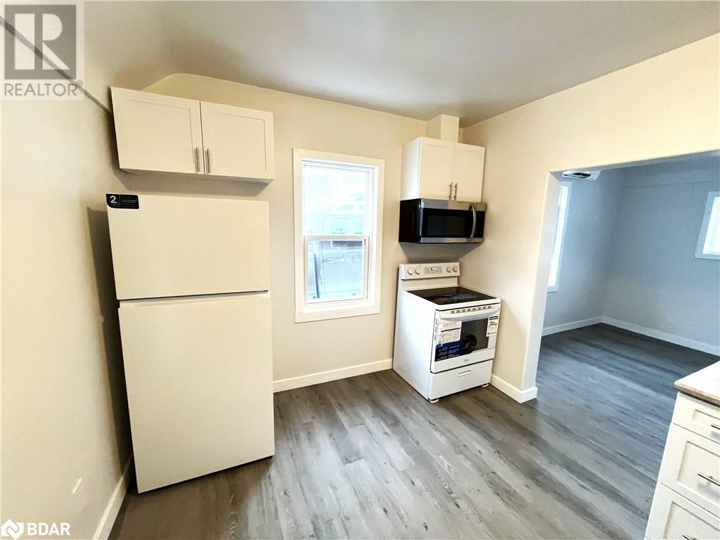 47 E Grove Street E, Barrie, Ontario  L4M 2N9 - Photo 13 - 40697385