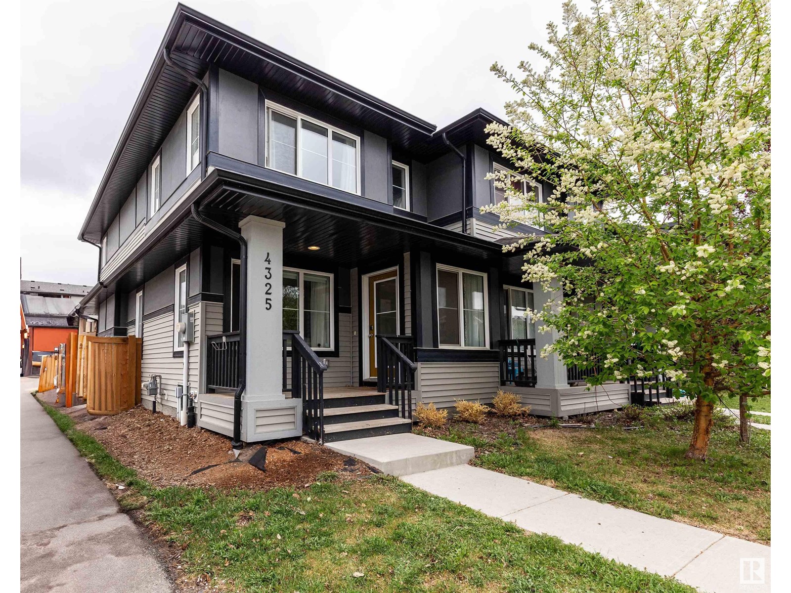 4325 PROWSE LINK LI SW, Edmonton, Alberta