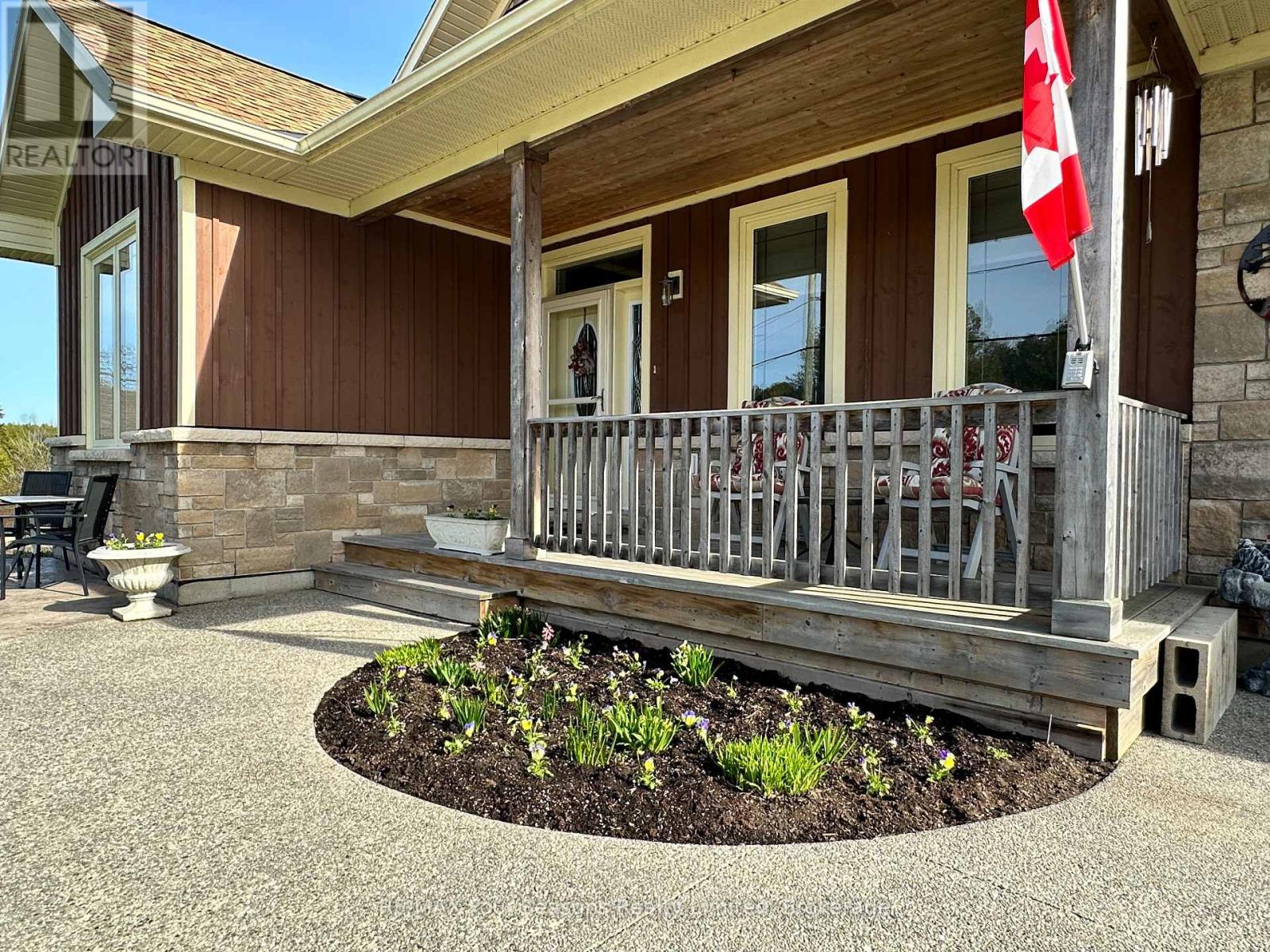 229 S Rankin Street, Saugeen Shores, Ontario  N0H 2L0 - Photo 12 - X12062589