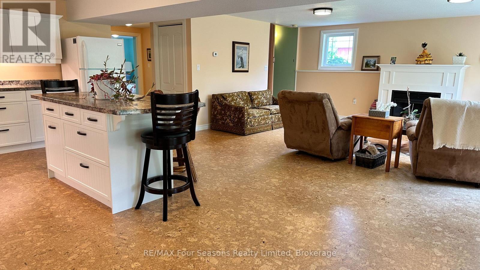 229 S Rankin Street, Saugeen Shores, Ontario  N0H 2L0 - Photo 31 - X12062589