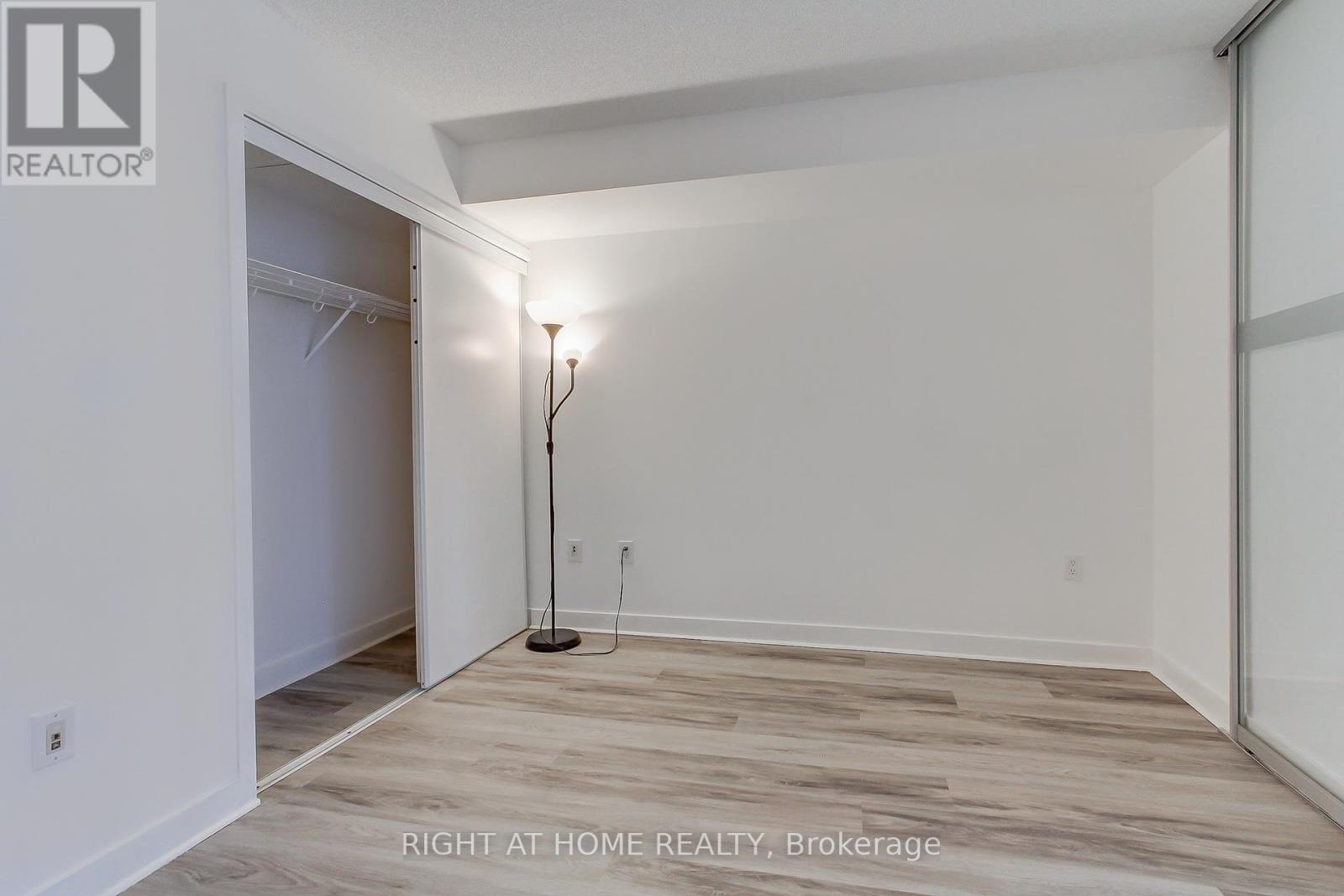 1115 - 4k Spadina Avenue, Toronto, Ontario  M5V 3Y9 - Photo 10 - C12114537