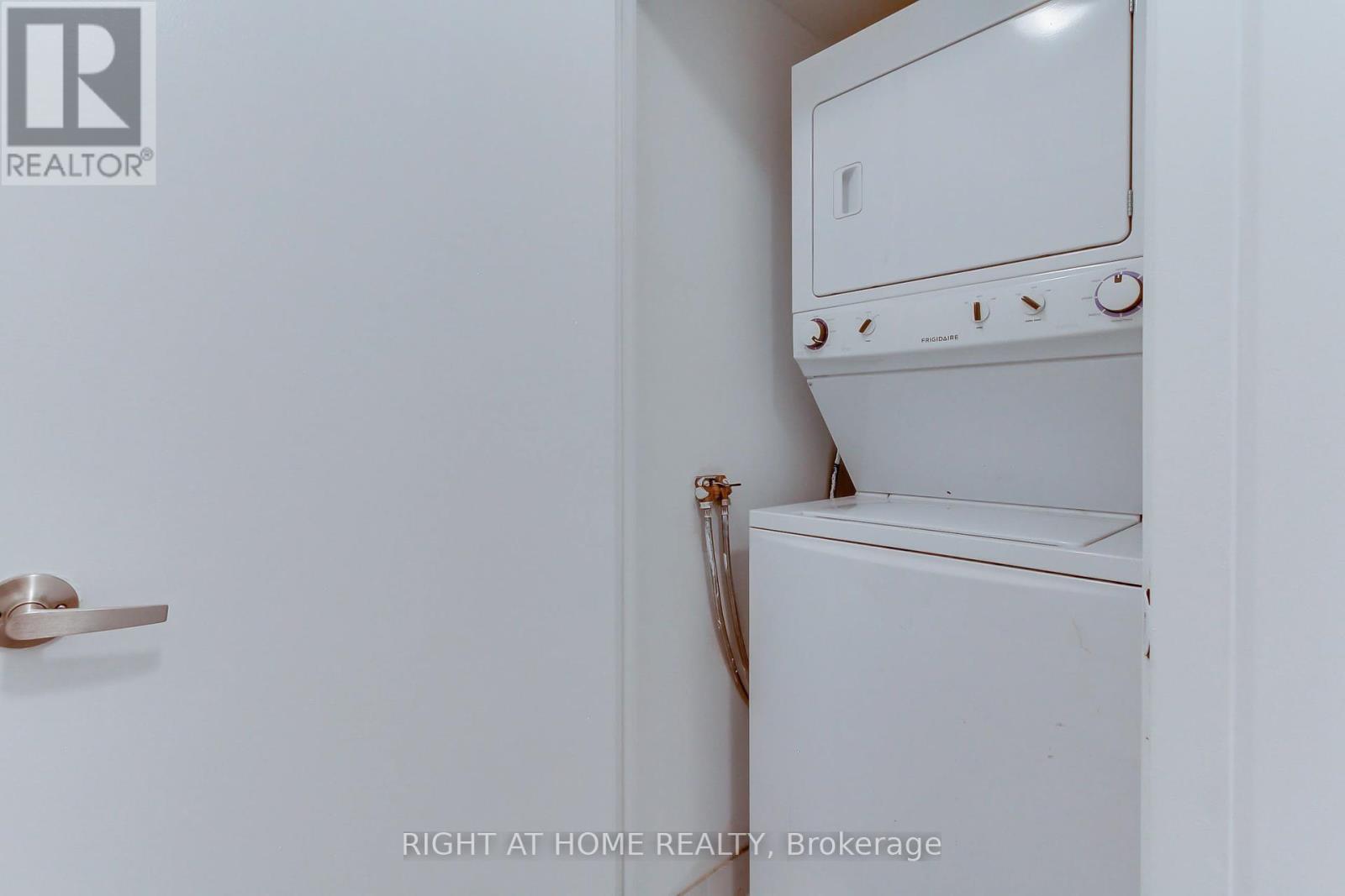 1115 - 4k Spadina Avenue, Toronto, Ontario  M5V 3Y9 - Photo 19 - C12114537