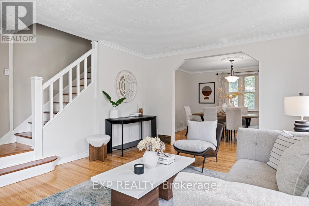 207 Church Street S, Richmond Hill, Ontario  L4C 1W7 - Photo 5 - N12180538