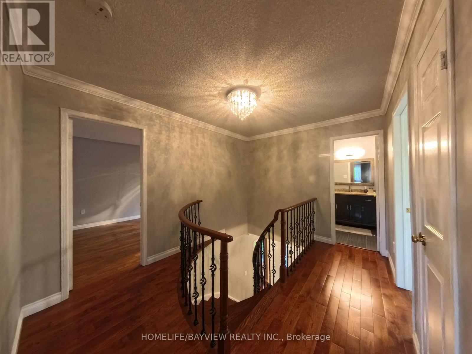 22 Baycroft Lane, Aurora, Ontario  L4G 4P8 - Photo 22 - N12177657
