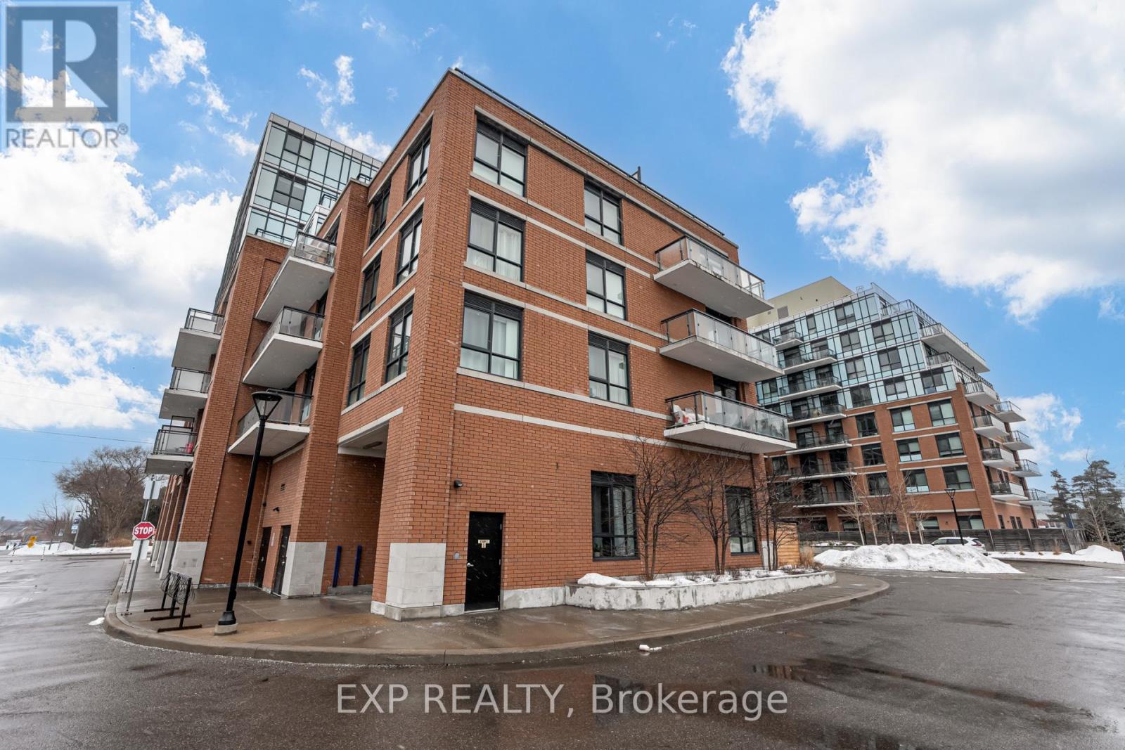 317 - 11611 YONGE STREET, Richmond Hill, Ontario