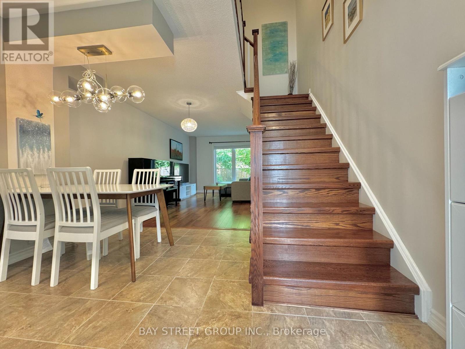 38a - 5940 Glen Erin Drive, Mississauga, Ontario  L5M 5W9 - Photo 3 - W12180537