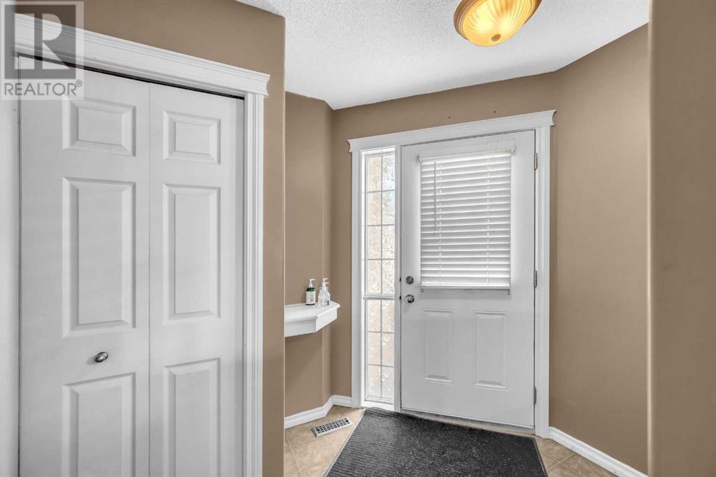 Property at 177 Royal Birch Mount NW image 4