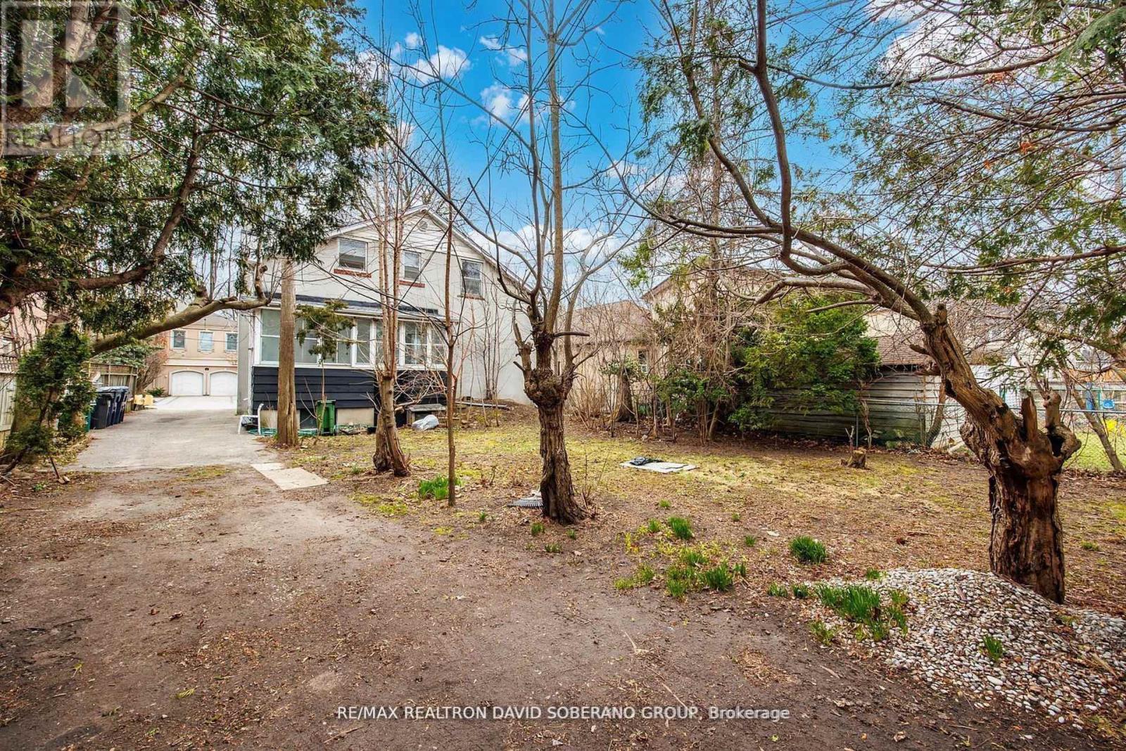 44 Sultana Avenue, Toronto, Ontario  M6A 1T1 - Photo 37 - C12153583