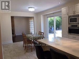 4 Ashland Crescent, Markham, Ontario  L3P 3Z8 - Photo 3 - N12118701