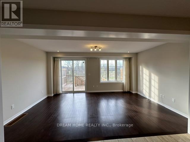 369 Threshing Mill Boulevard, Oakville, Ontario  L6H 0P5 - Photo 7 - W12130541
