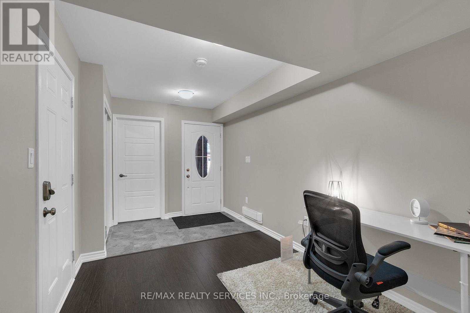 625 Laking Terrace, Milton, Ontario  L9T 9J5 - Photo 3 - W12174929